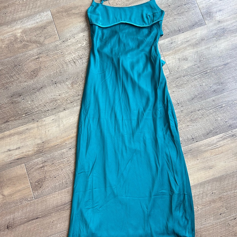 Elegant Teal Sleeveless Dress